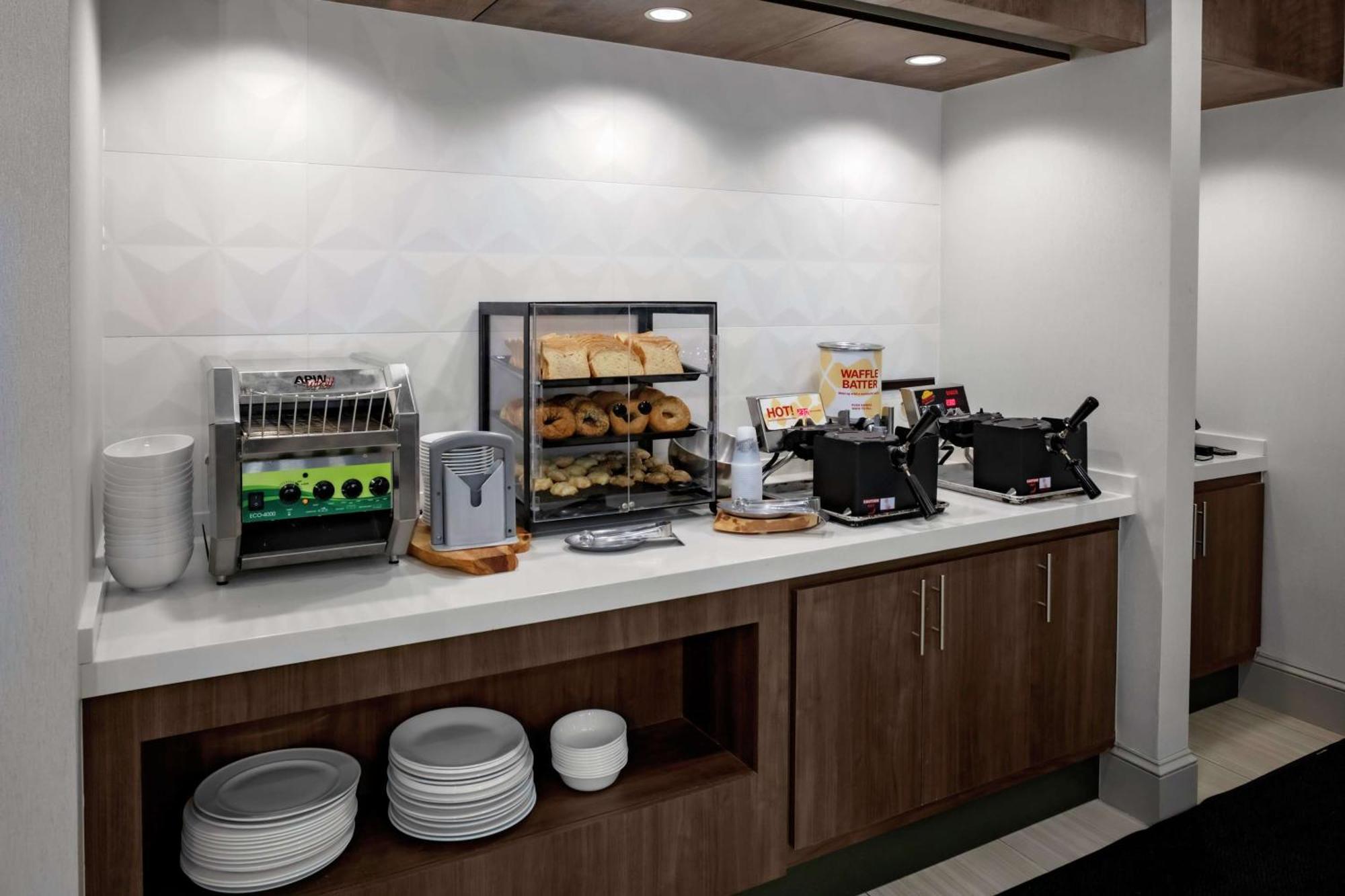 Hilton Garden Inn Atlanta Perimeter Center Dunwoody Dış mekan fotoğraf